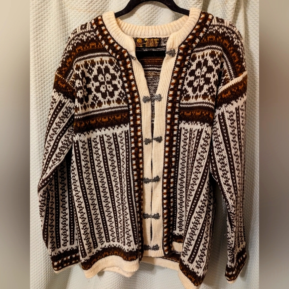 Vintage Women's Nordic Patterned Cardigan Sweater 100% Wool Size Large